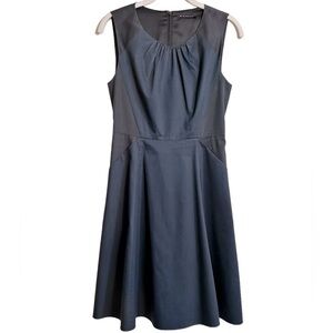 Eli Tahari Black & Navy Sleeveless Fit Flare Dress Round Neck Pockets Size 2